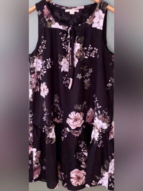 C & E black floral sleeveless ruffled hem string dress